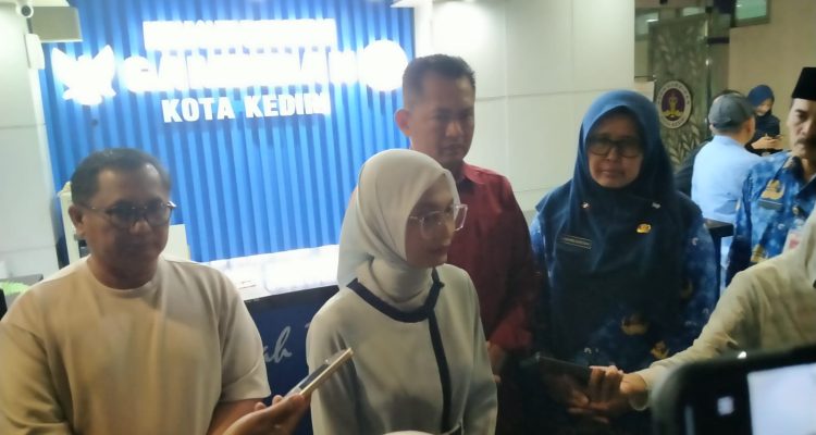 Walkot Kediri Vinanda 37 Siswa di Kediri Diduga Keracunan Usai Santap MBG, Operasional SPPG Disetop