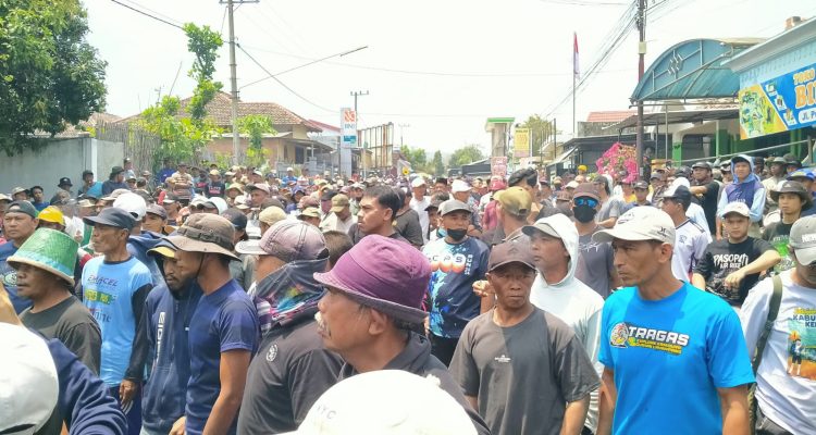 IMG-20261012-WA0002 Air Bersih Harus Beli, Warga Puncu-Satak Kediri Desak Tambang Sirtu Ditutup
