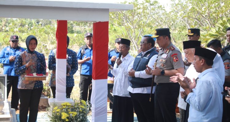 Kapolri musem marsinah Kapolri Suyudi Ziarah Makam dan Museum Marsinah di Nganjuk